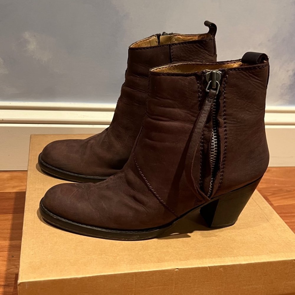 100% Authentic Acne Pistol Boots/Booties in Dark Brown Size 40/US 10